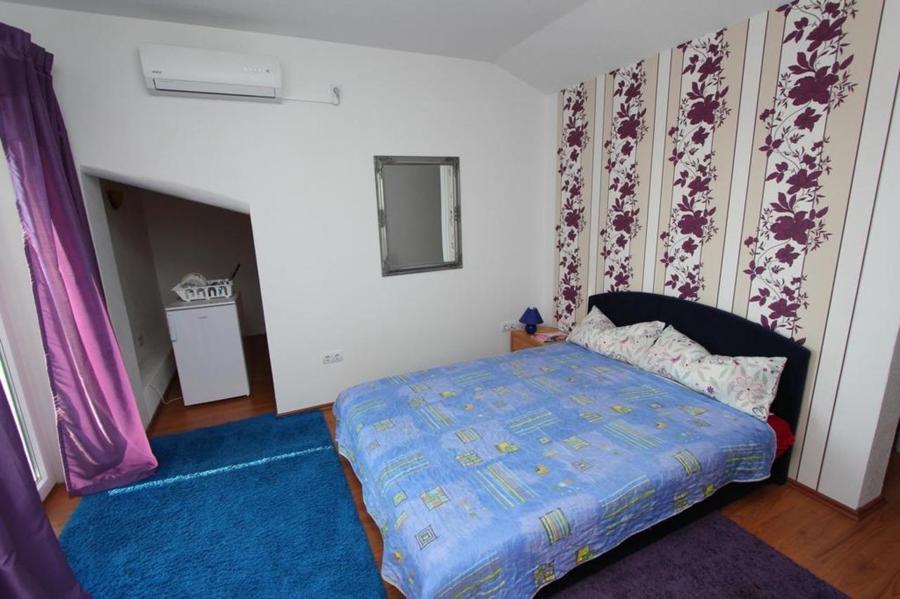Rooms And Apartments Sally Rovinj Ngoại thất bức ảnh