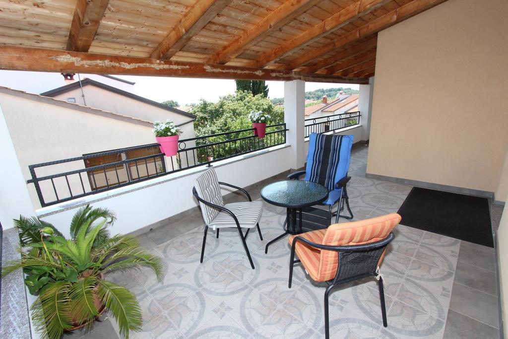 Rooms And Apartments Sally Rovinj Phòng bức ảnh