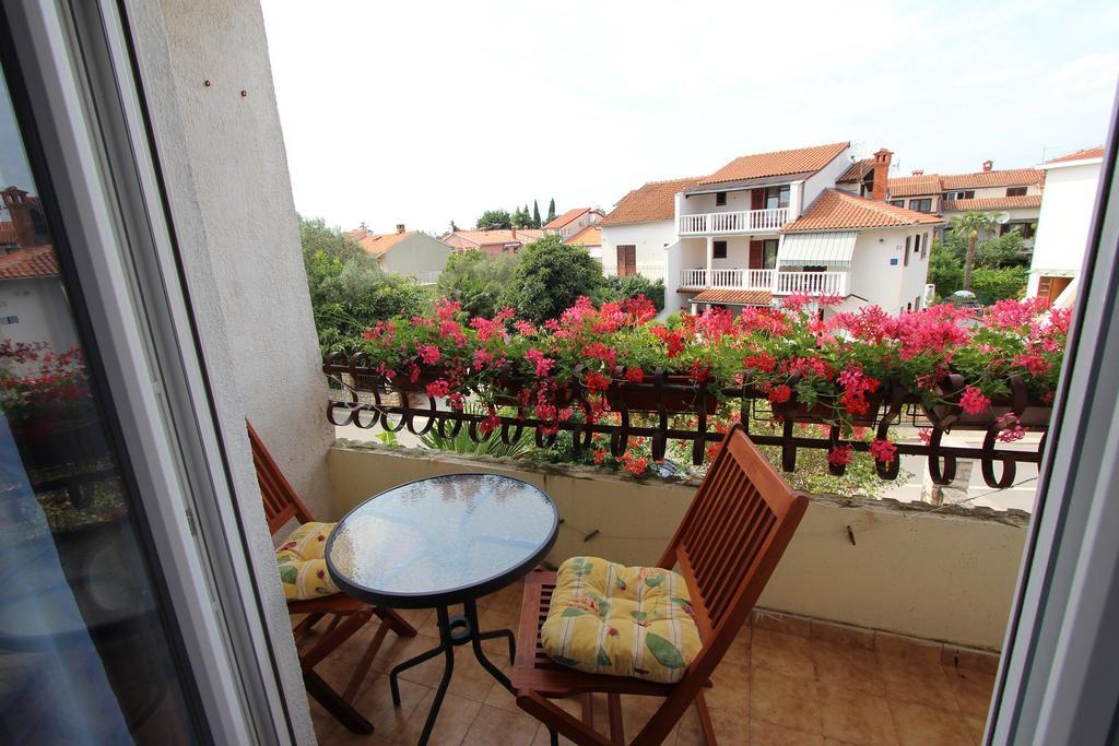 Rooms And Apartments Sally Rovinj Phòng bức ảnh