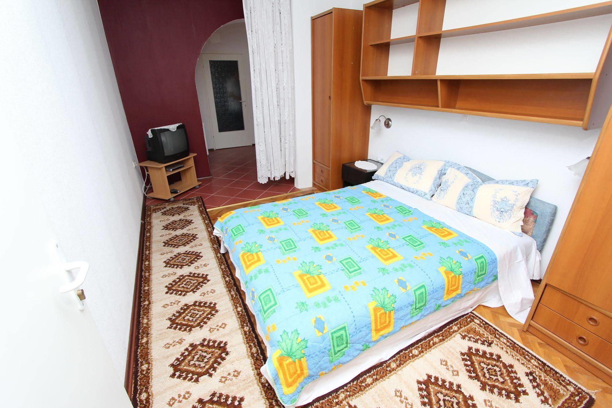 Rooms And Apartments Sally Rovinj Ngoại thất bức ảnh