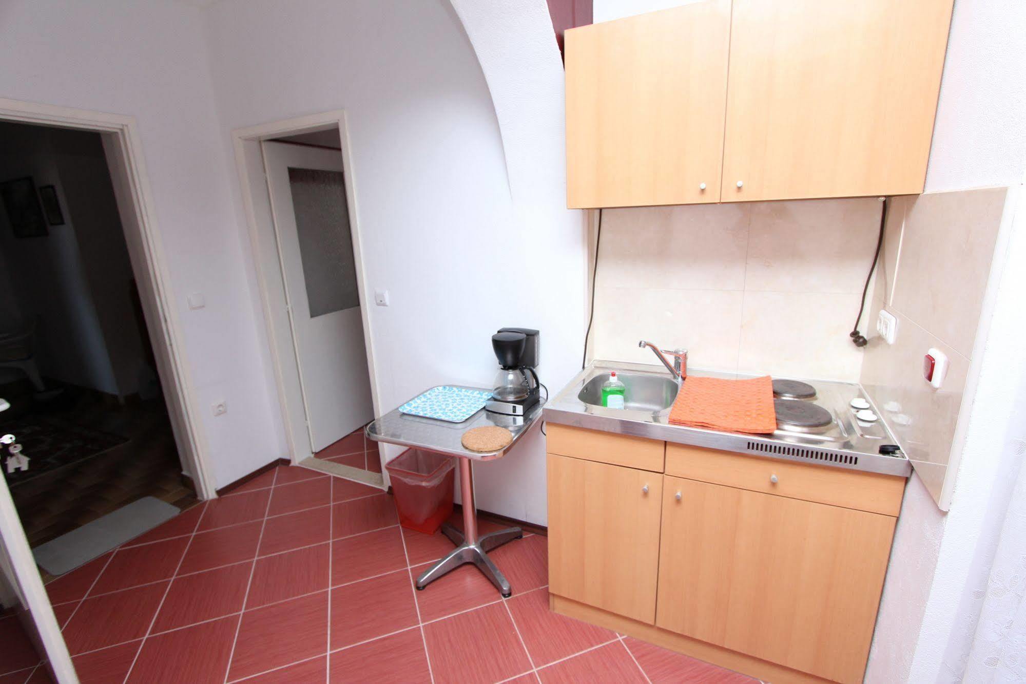 Rooms And Apartments Sally Rovinj Ngoại thất bức ảnh