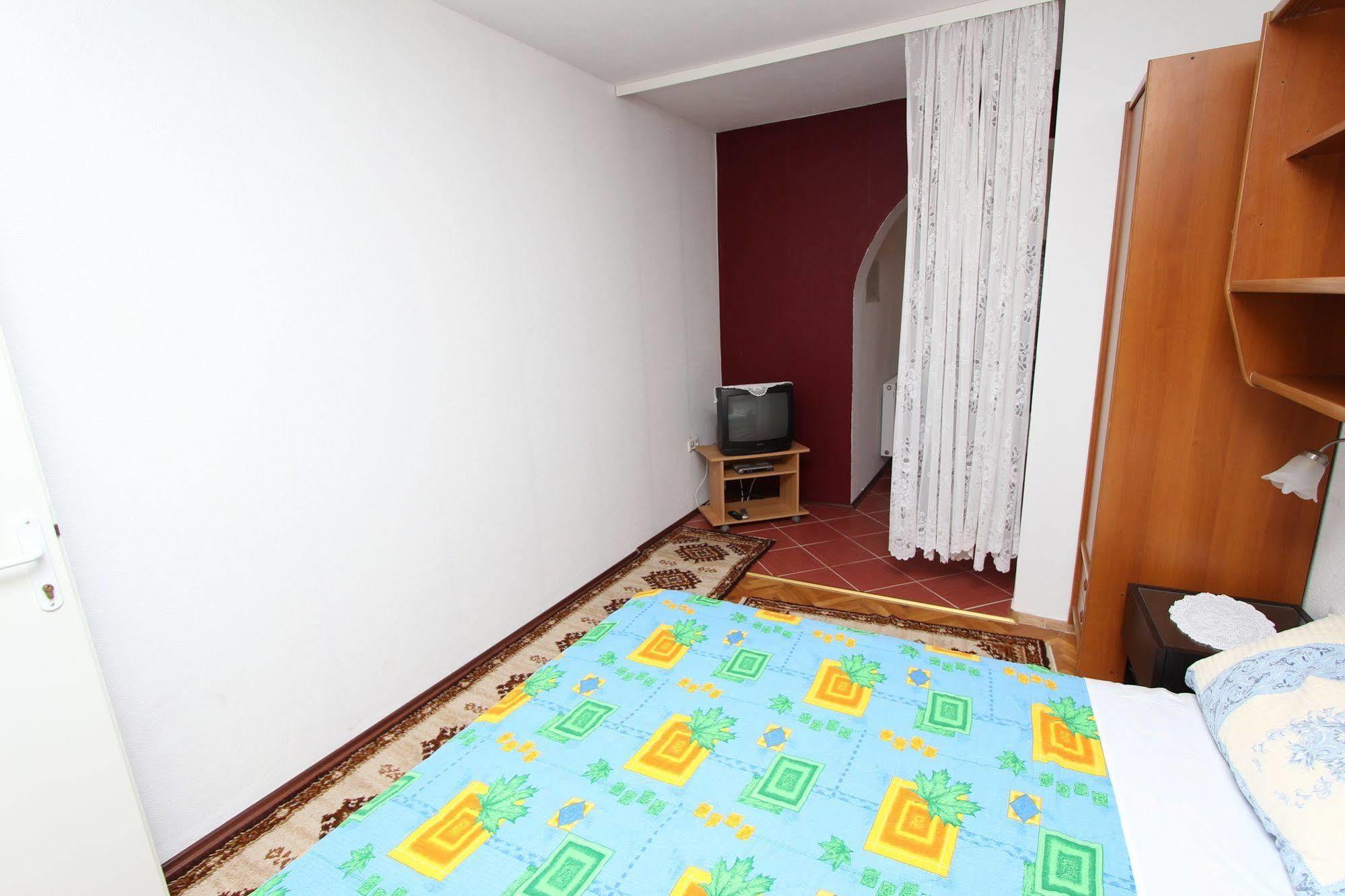 Rooms And Apartments Sally Rovinj Ngoại thất bức ảnh